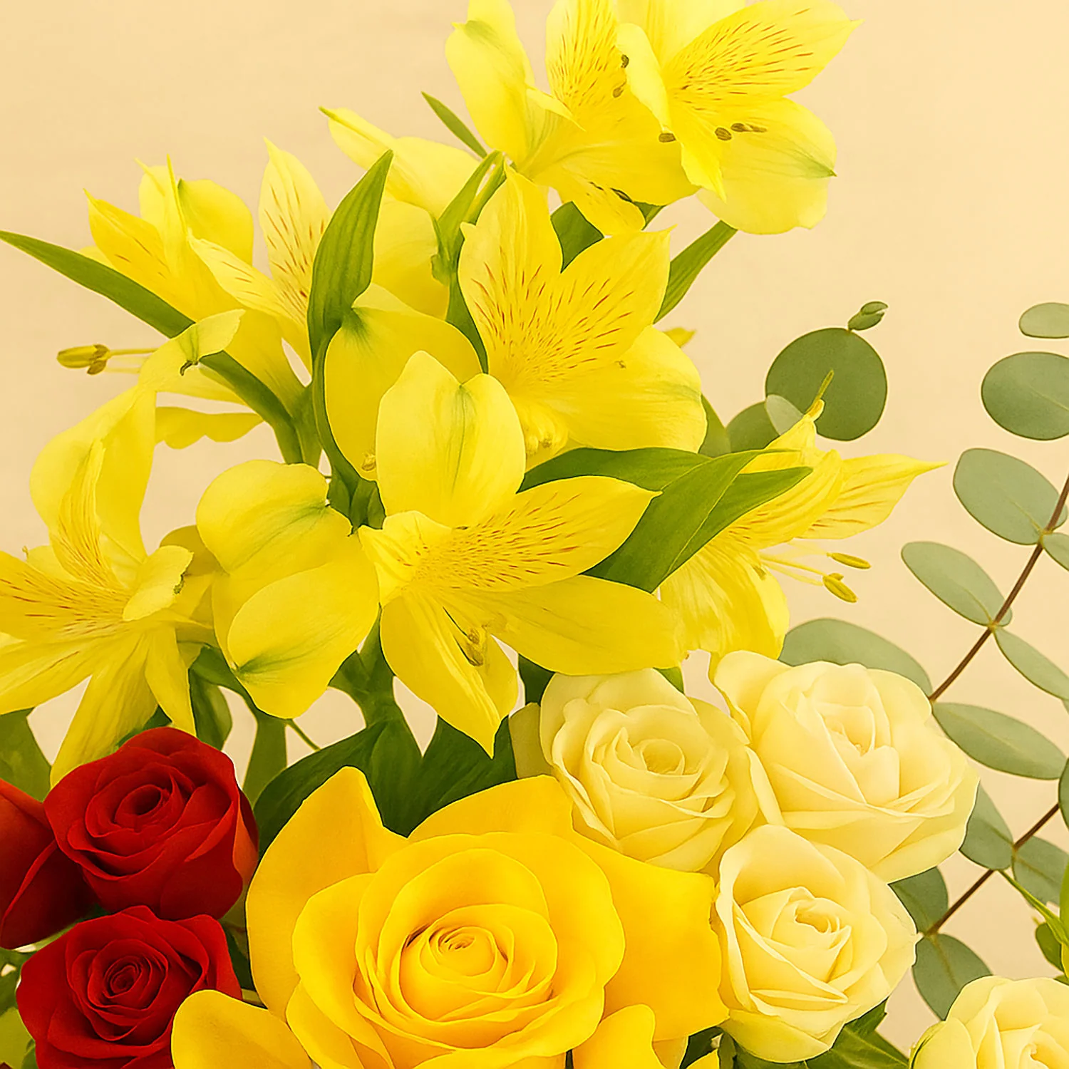 فازة ورود و زنبق أصفر - Image 4